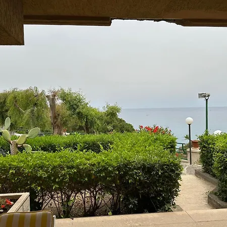 Costaous * تْشيفالو